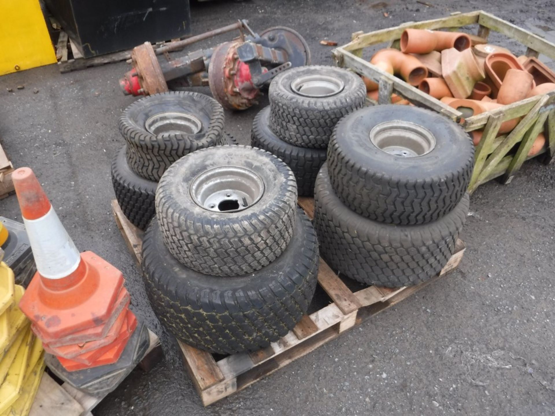 8 TYRES (DIRECT COUNCIL) [+ VAT]