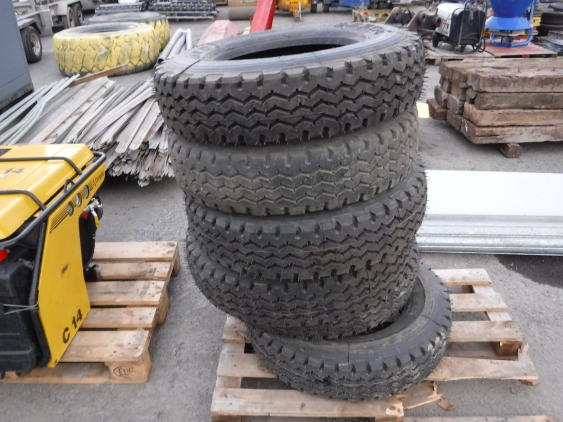 6 TYRES [NO VAT]