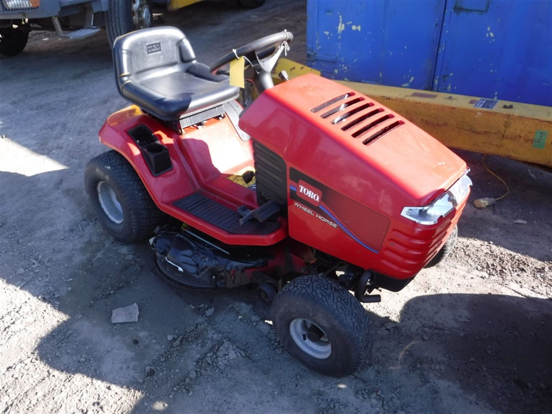 TORO WHEEL HORSE RIDE ON MOWER [+ VAT]