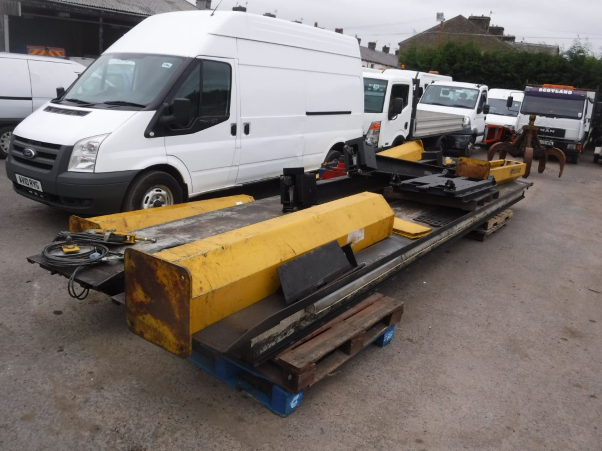 BRADBURY 4 POST 14 TON VEHICLE LIFT (DIRECT UNITED UTILITIES) [+ VAT]