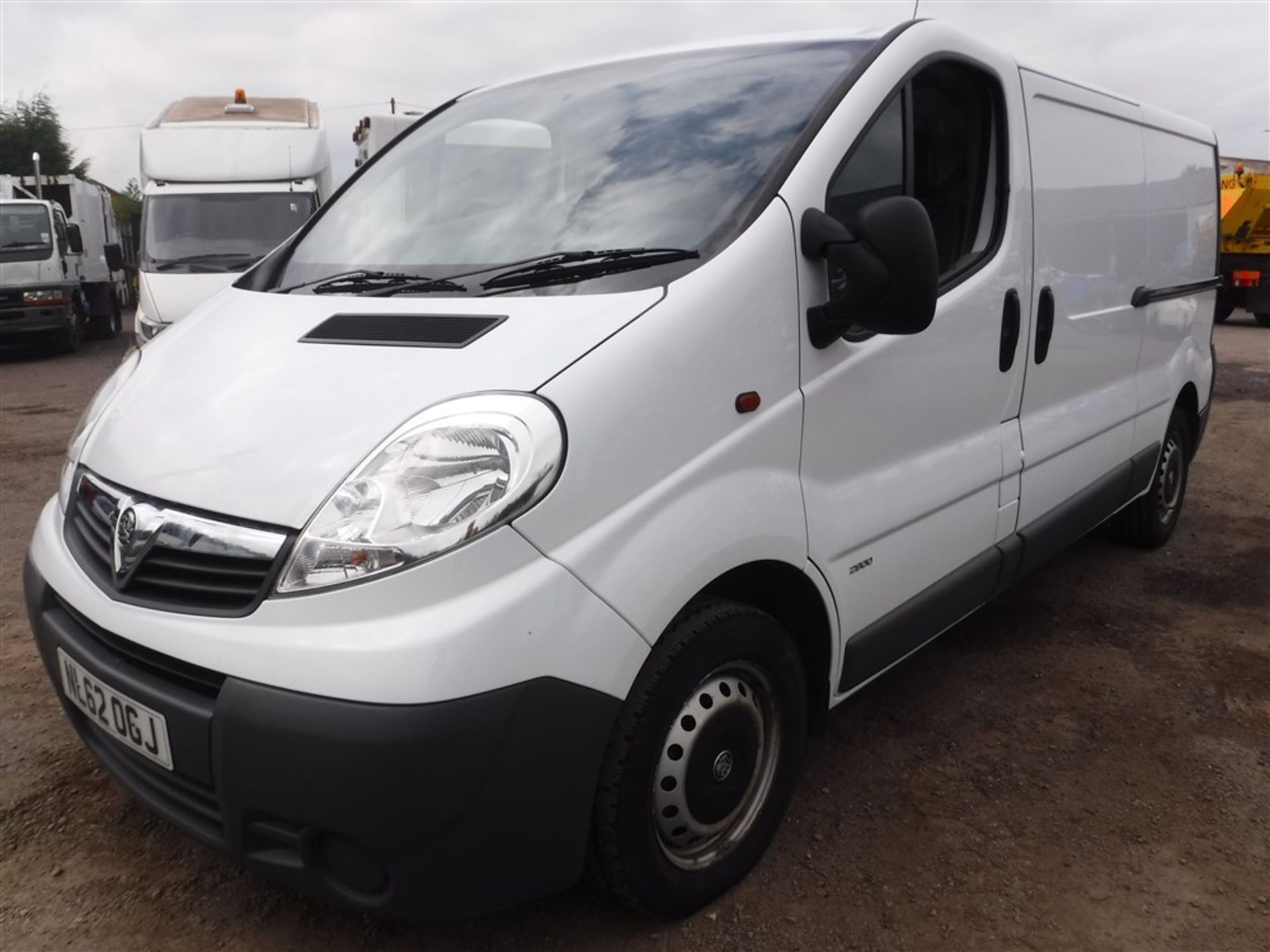 62 reg VAUXHALL VIVARO 2900 CDTI LWB, 1ST REG 09/12, TEST 08/17, 72761M WARRANTED, V5 HERE, 1 - Image 2 of 5