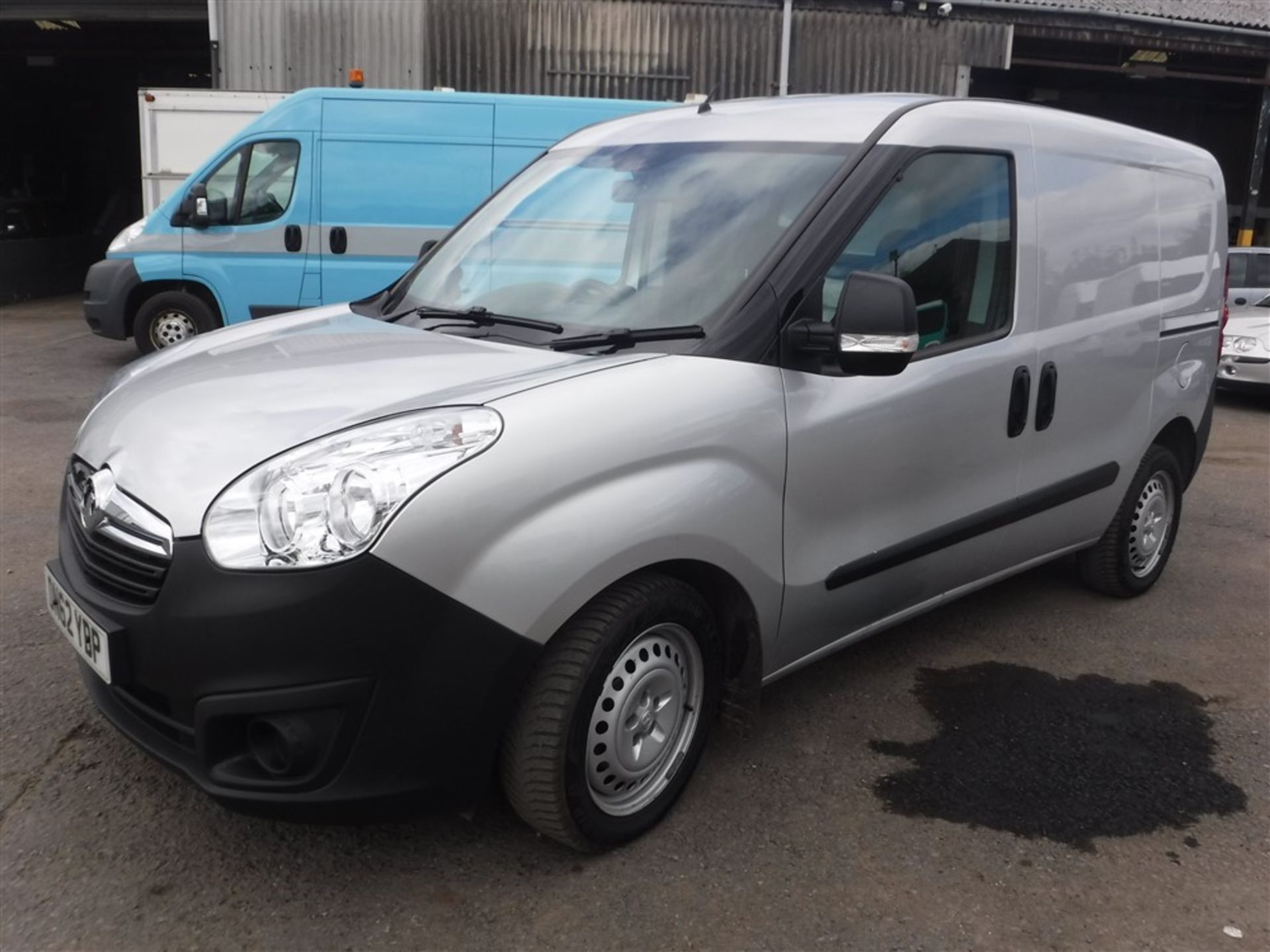 62 reg VAUXHALL COMBO 2300 L1H1 CDTI SS ECOFLEX, 1ST REG 01/13, TEST 01/17, 115443M WARRANTED, V5 - Image 2 of 5