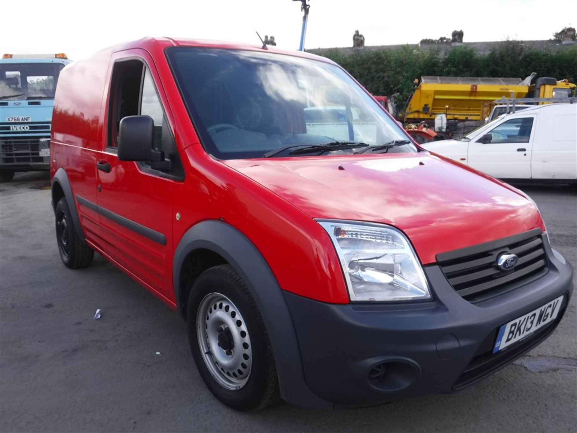 13 reg FORD TRANSIT CONNECT 90 T200, 1ST REG 05/13, TEST 05/17, 72571M WARRANTED, V5 HERE, 1 OWNER