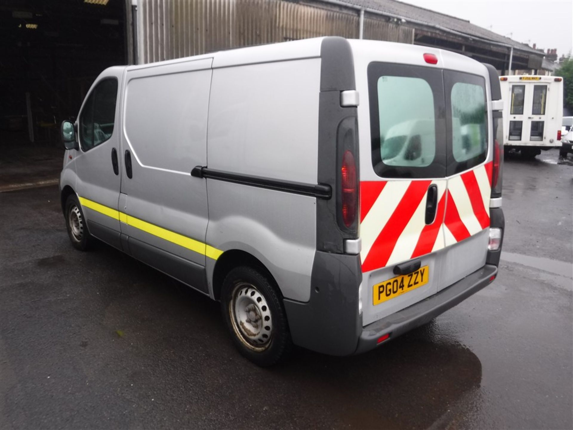 04 reg VAUXHALL VIVARO 2700 DTI SWB, 1 ST REG 07/04, 77716M, V5 HERE, 1 OWNER FROM NEW, (DIRECT FIRE - Image 3 of 6