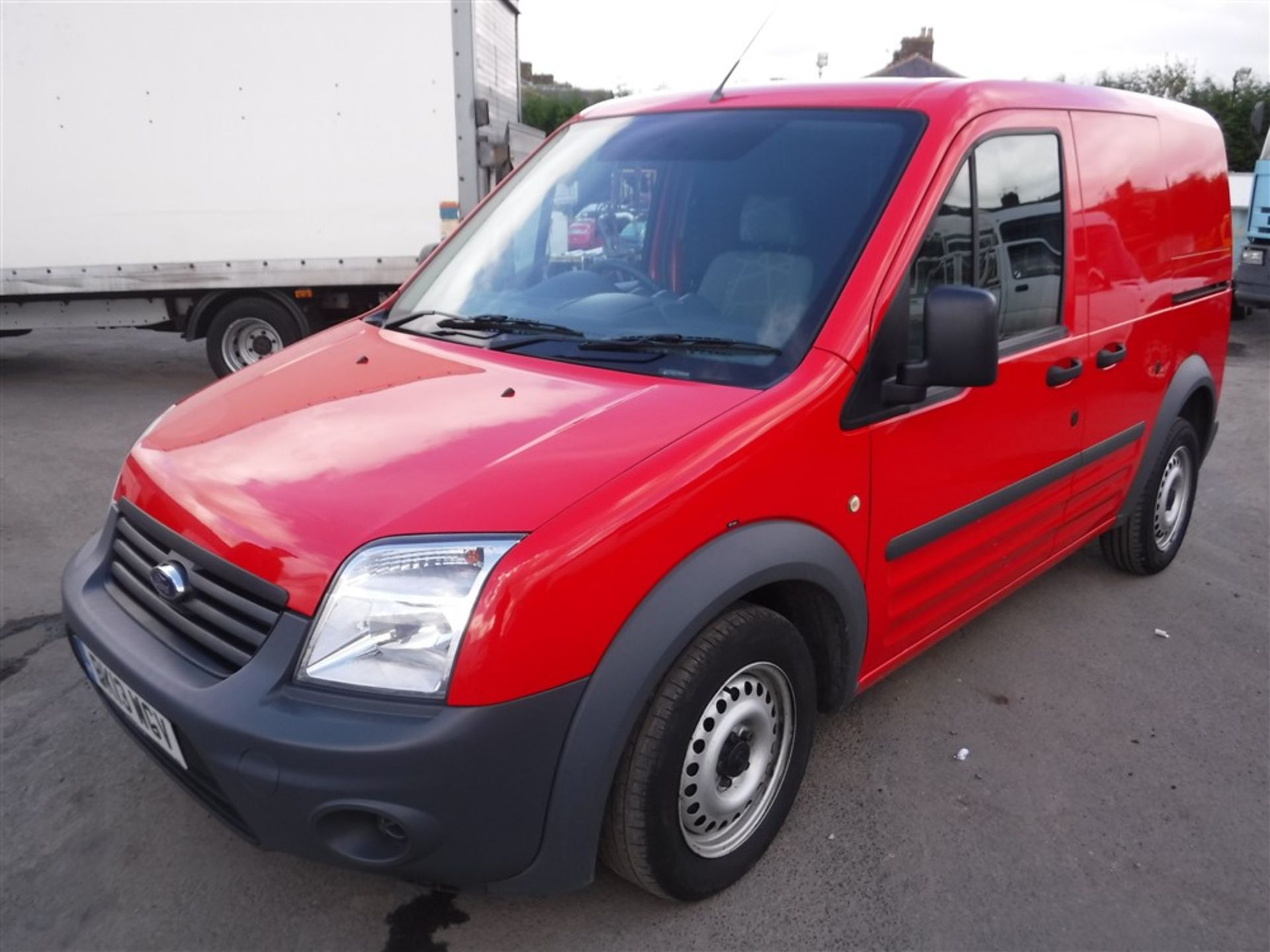 13 reg FORD TRANSIT CONNECT 90 T200, 1ST REG 05/13, TEST 05/17, 72571M WARRANTED, V5 HERE, 1 OWNER - Image 2 of 5