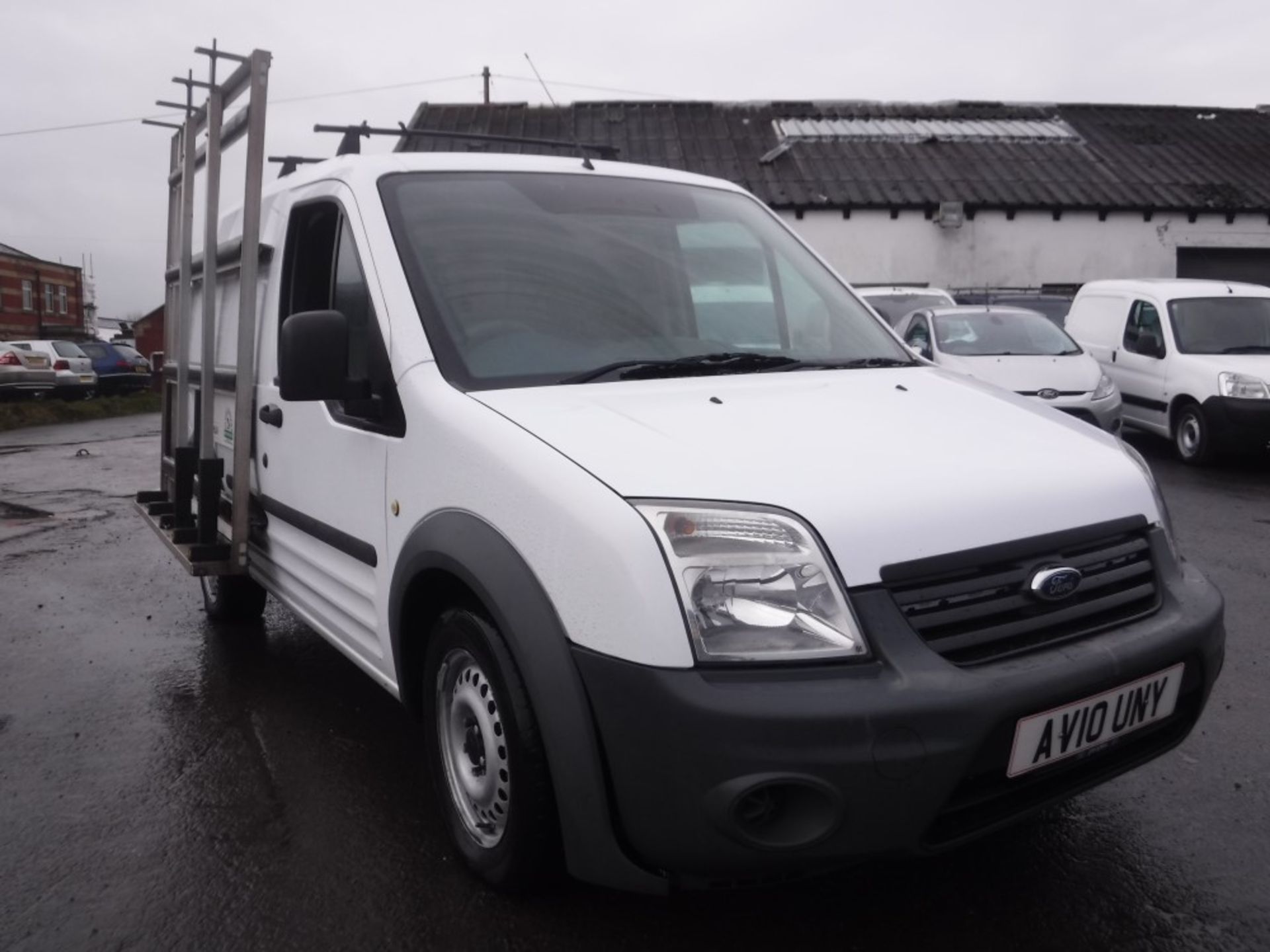 10 reg FORD TRANSIT CONNECT 75 T200 VAN, 1ST REG 06/10, 127396M NOT WARRANTED, V5 HERE, 3 FORMR