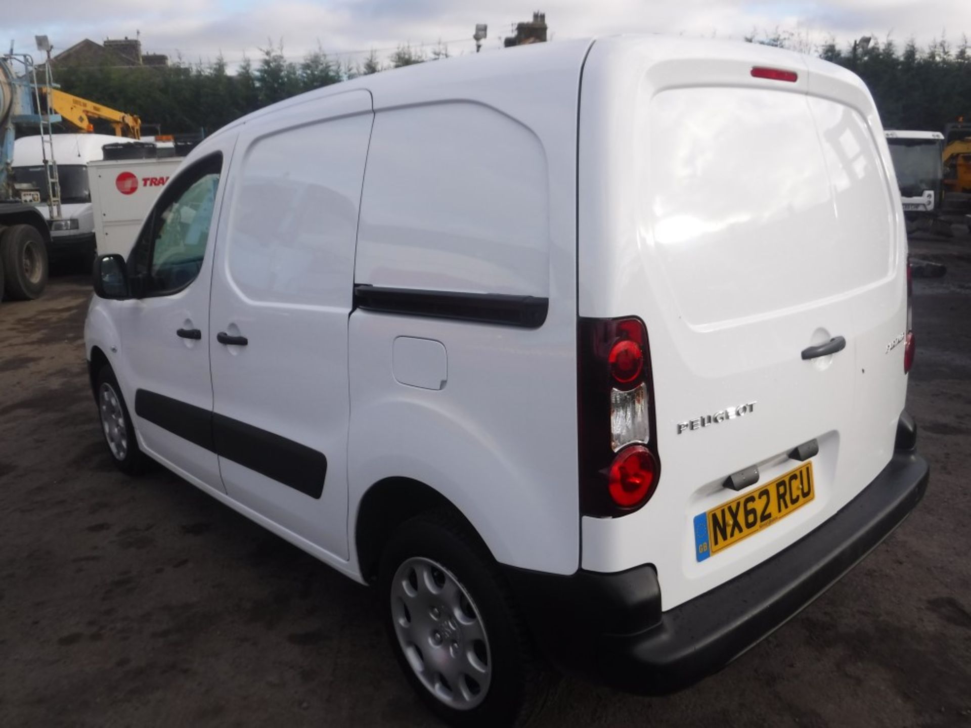 62 reg PEUGEOT PARTNER 850S HDI VAN, 1ST REG 10/12, 116849M WARRANTED, V5 HERE, 1 FORMER KEEPER [+ - Image 3 of 5