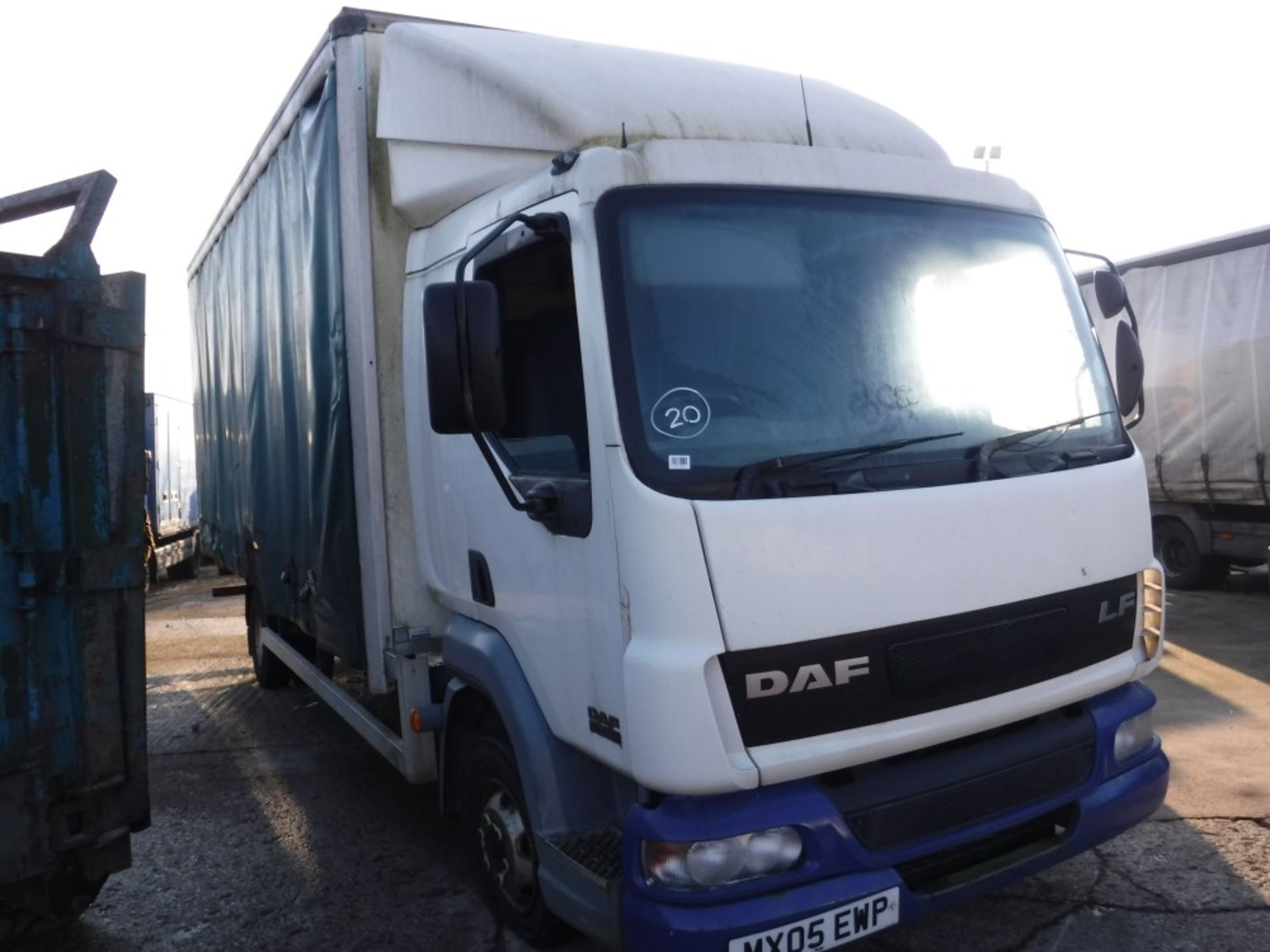 05 reg LEYLAND DAF LF 45.150 CURTAIN SIDE ROAD RUNNER, 449943KM [+ VAT]