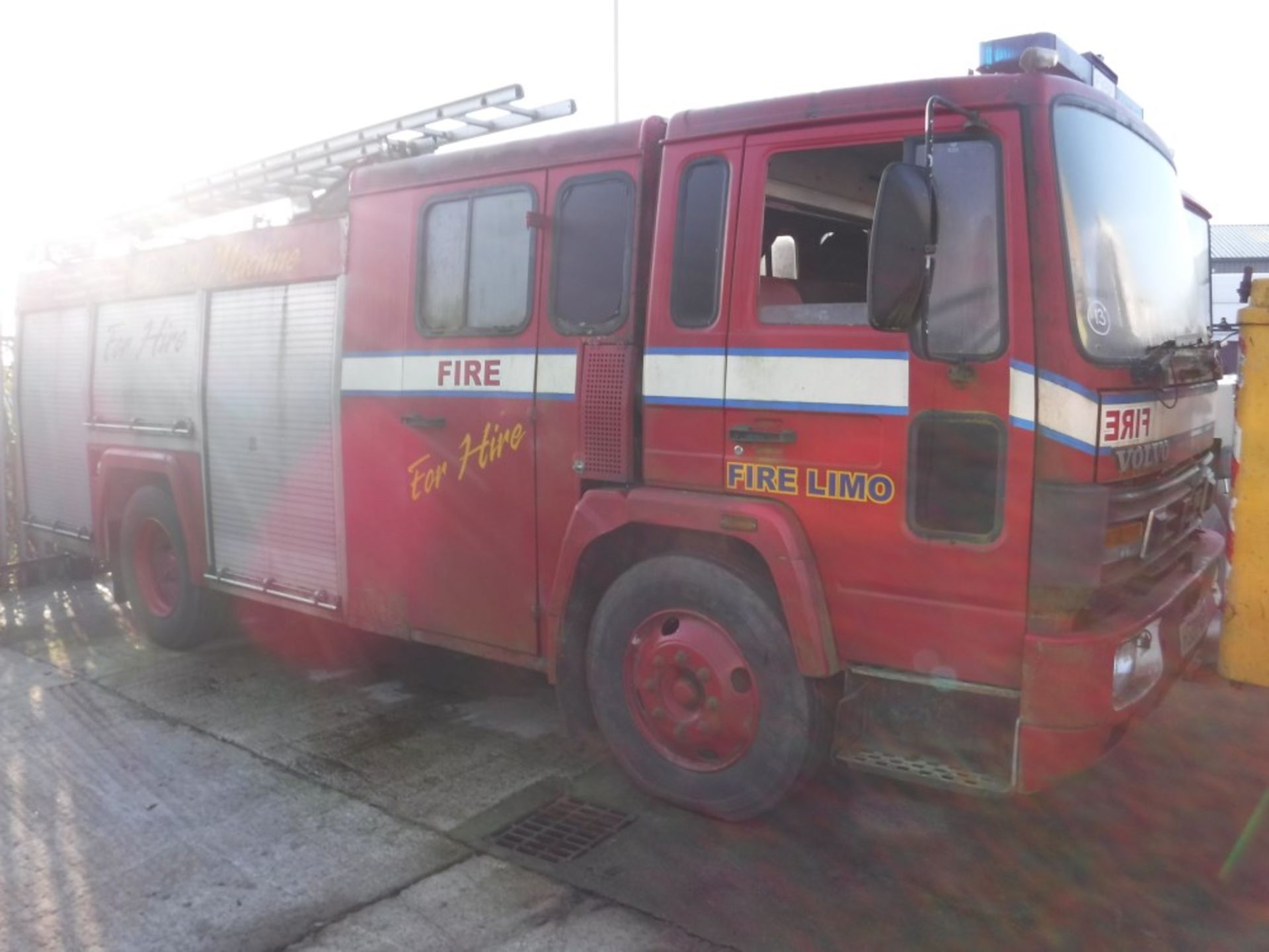 H reg VOLVO FL6 FIRE ENGINE, NO V5, SOLD AS SEEN [+ VAT]