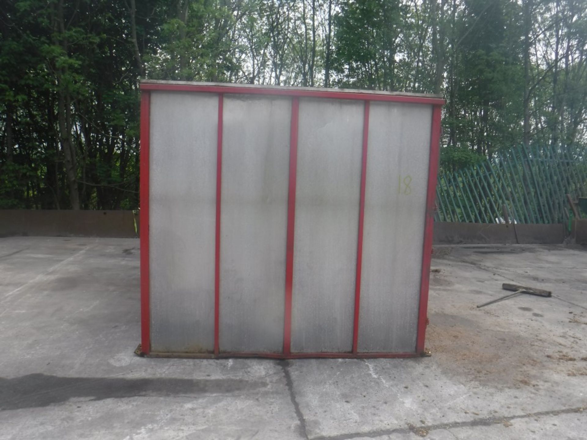 ALLEY HORSE BOX CONTAINER, CHEQUERED PLATE FLOOR, 20' X 7'5" X 6'8", VERY GOOD CONDITION [+ VAT] - Image 3 of 6