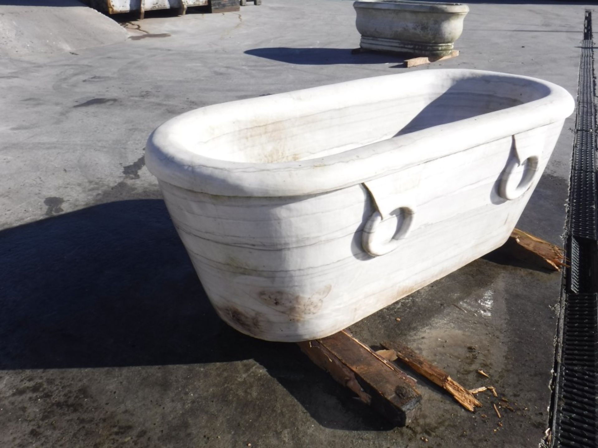 LARGE MARBLE BATH INDOOR OUTDOOR USE WATER FEATURE [+ VAT] - Bild 4 aus 4