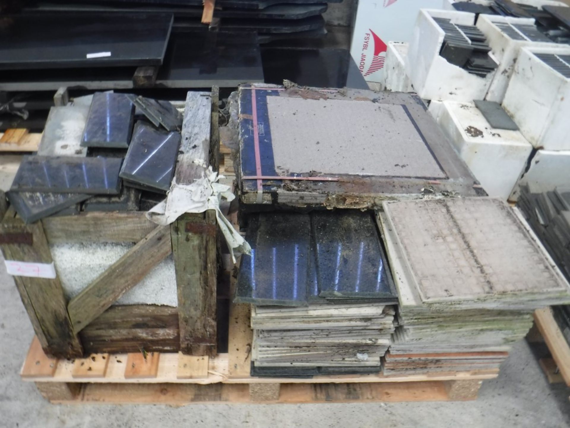 PALLET OF BLACK GRANITE TILES VARIOUS SIZES [+ VAT]