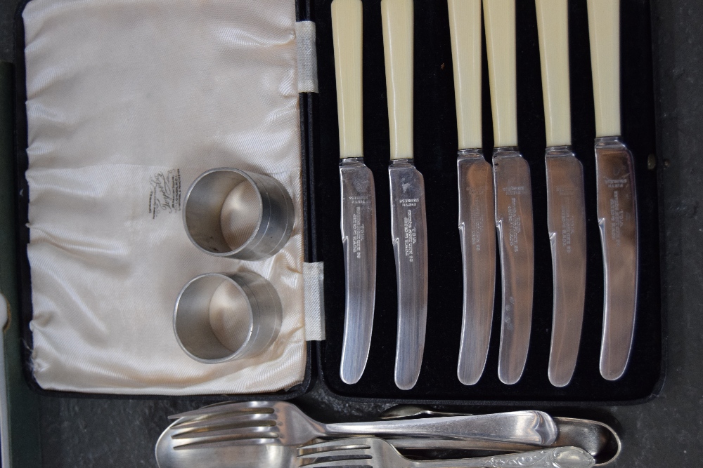 A mixed box of flatware, - Image 5 of 6