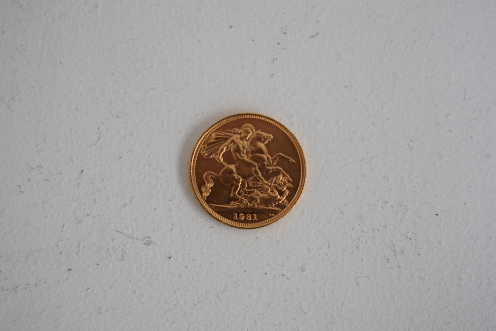 Gold half sovereign,