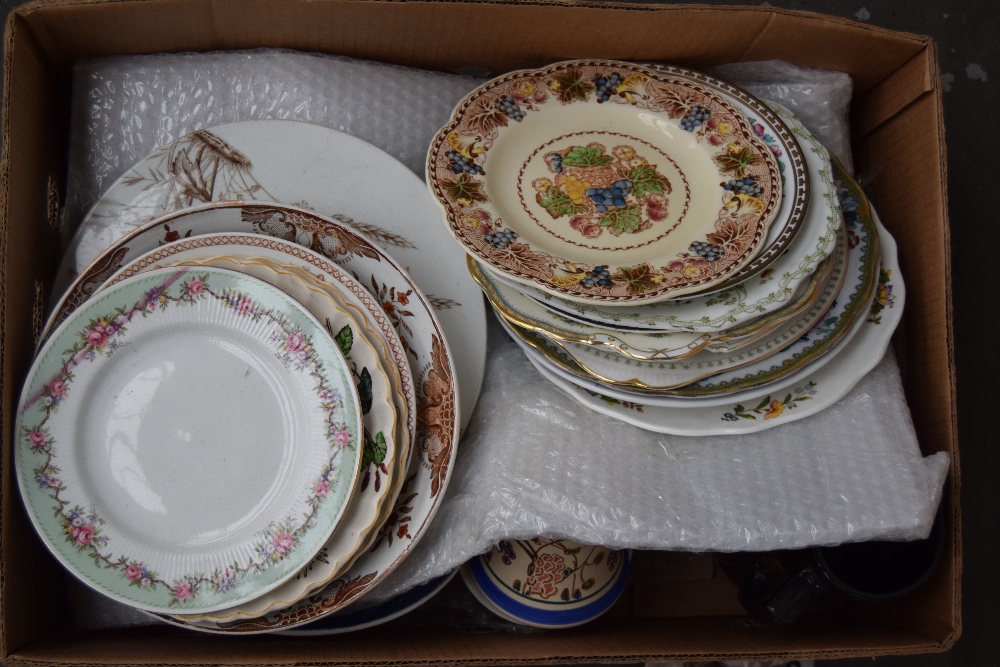A quantity of china plates including Porcelaine Royal 'Poppy', Aynsley, Nankin Bisto,
