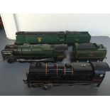 A Bachmann 00 Gauge Black Locomotive Illustrious 5532,