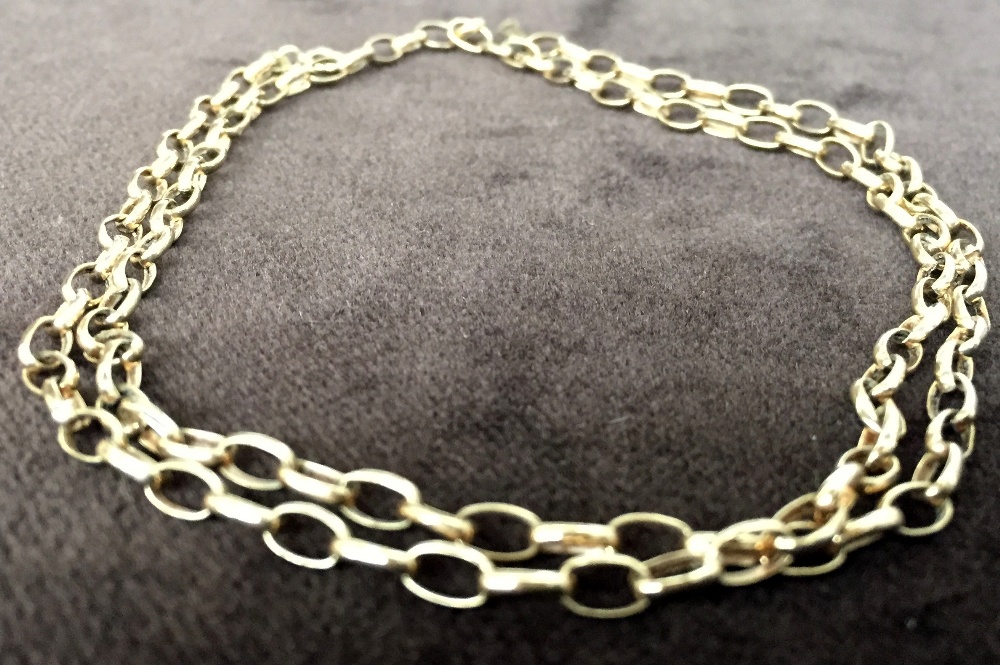 A 9ct gold chain 45cm