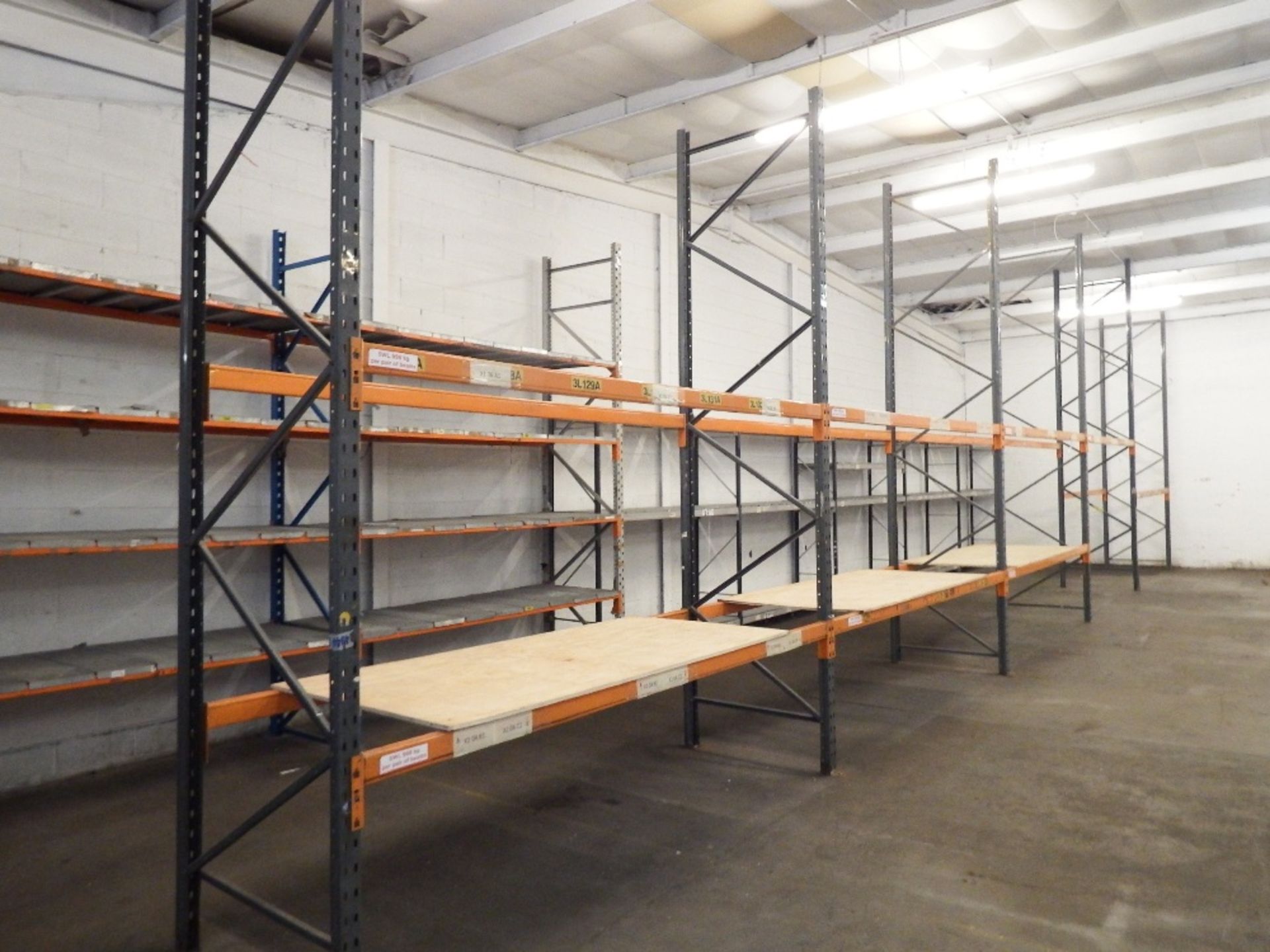 Dexin Speedlock Racking. 8 Pairs of Beams (3.26m) and 6 End Frames (1060mm Wide, 4.8m High) Ply