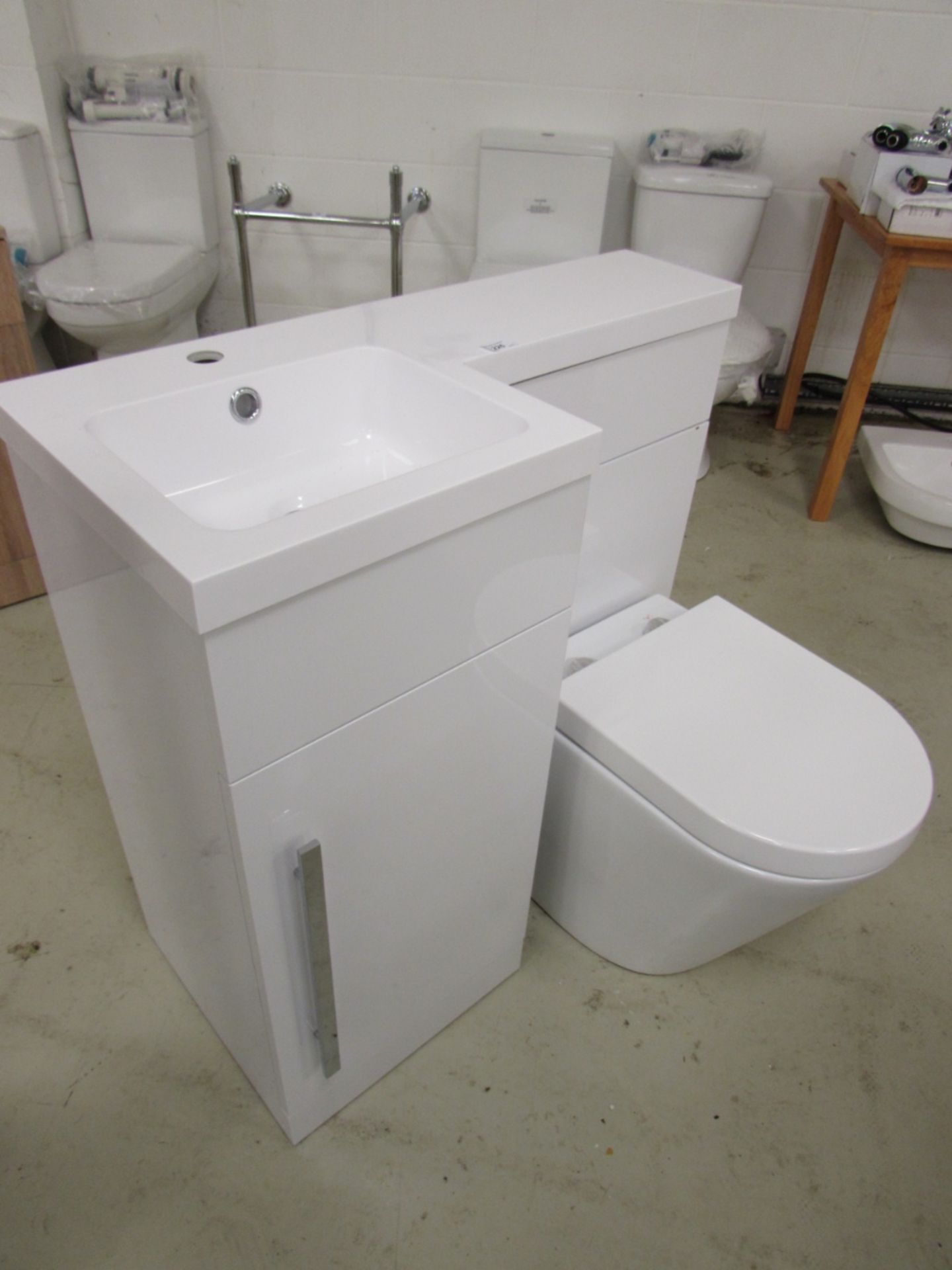 900mm wide compact cloakroom vanity unit and toilet set with soft close door - Image 2 of 3