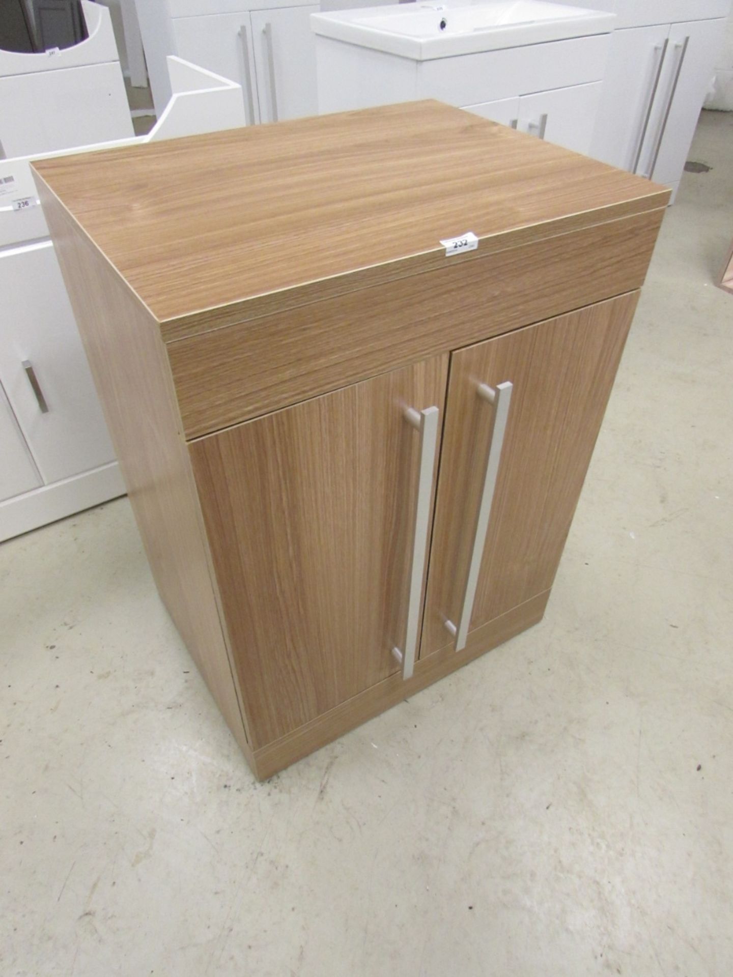 600mm modern vanity / storage unit in maple with twin soft close doors & shelf