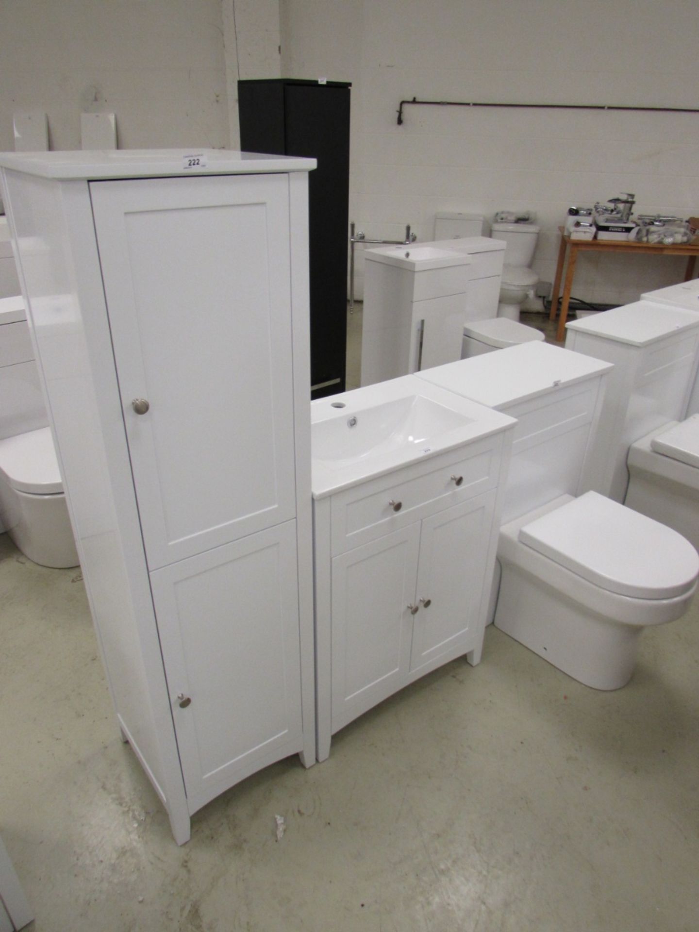 600mm wide gloss white French style vanity unit with ceramic slimline basin & soft close doors, - Image 2 of 3