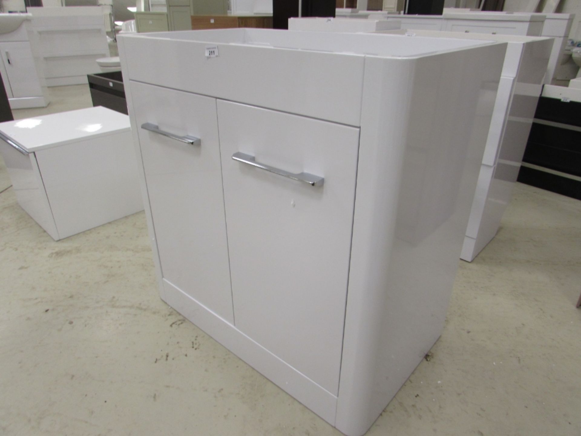 800 designer gloss white vanity/ storage unit with twin soft close doors