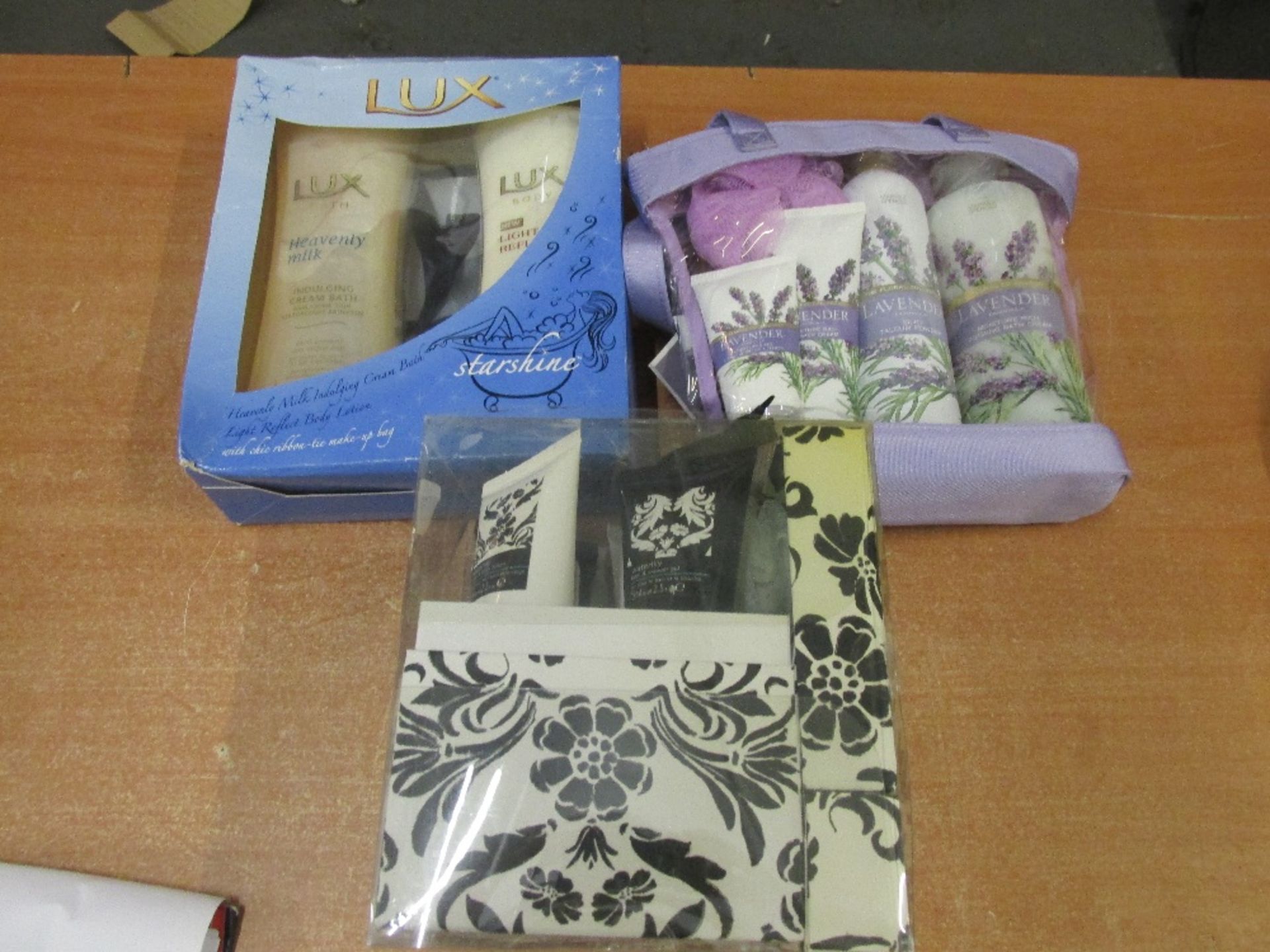 Selection of As New Toiletrires