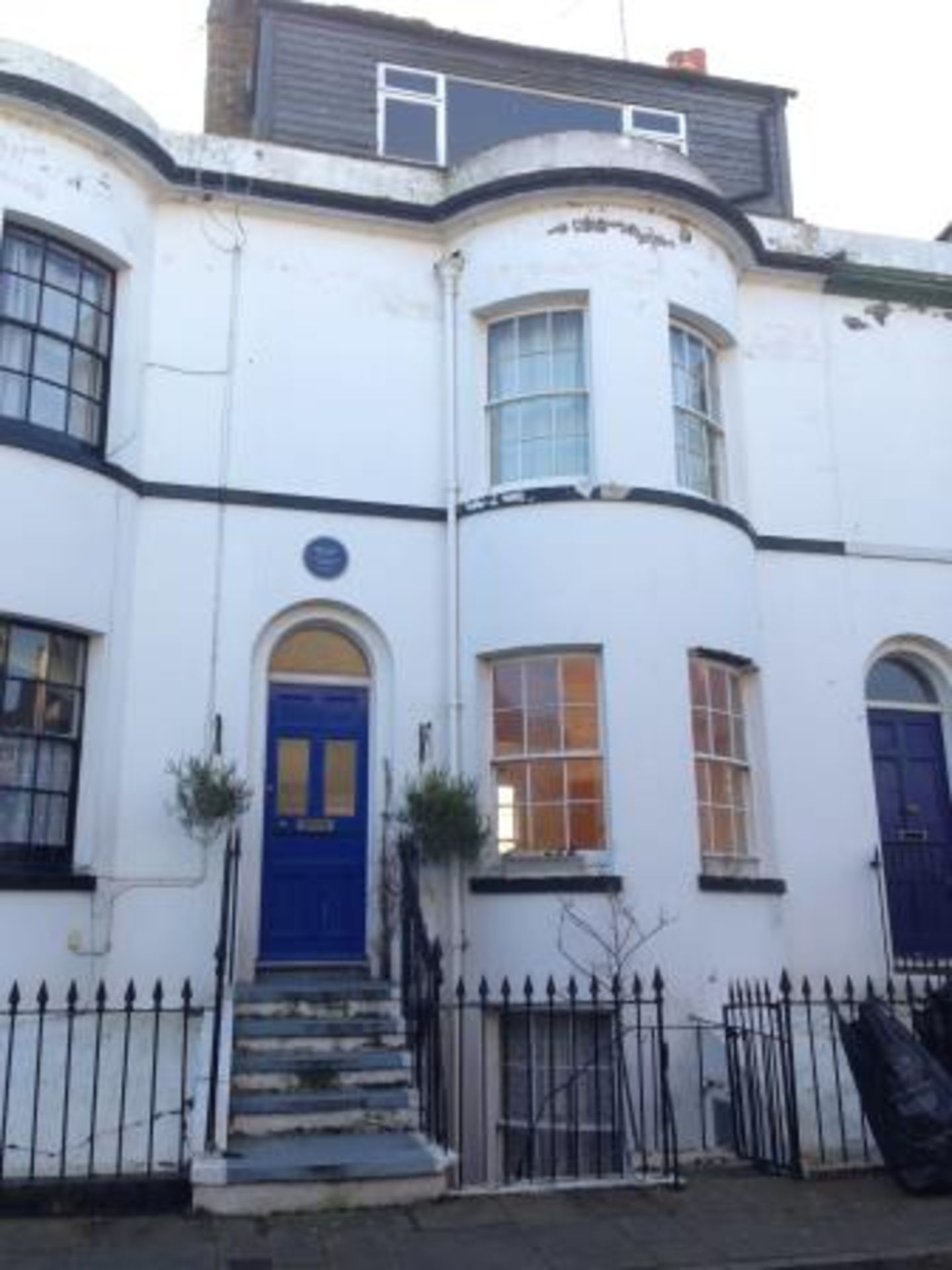 THANET AREA - SUBSTANTIAL BUILDING ARRANGED AS TWO FLATS