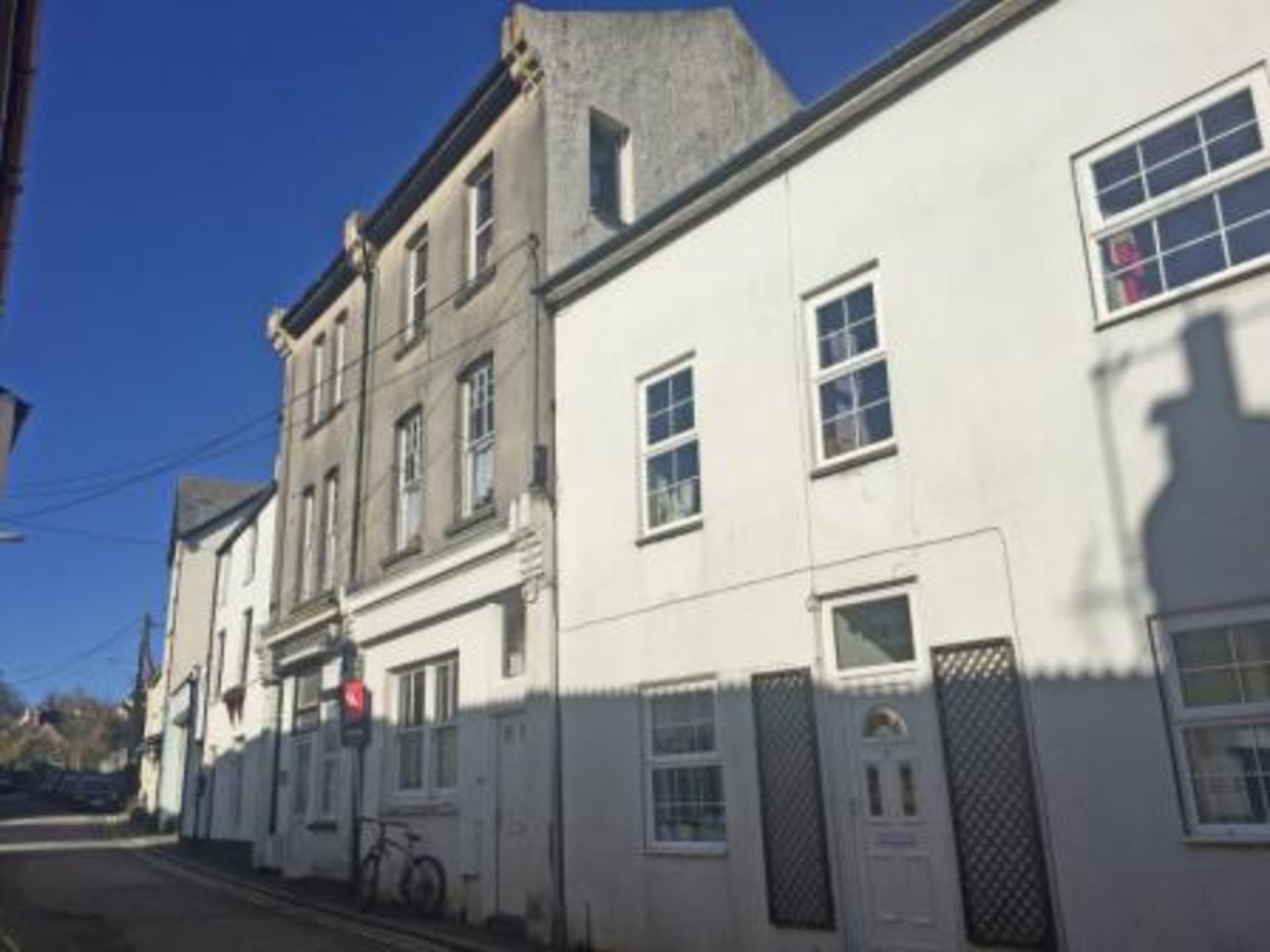 NORTH CORNWALL - GROUND AND FIRST FLOOR FLAT FOR IMPROVEMENT