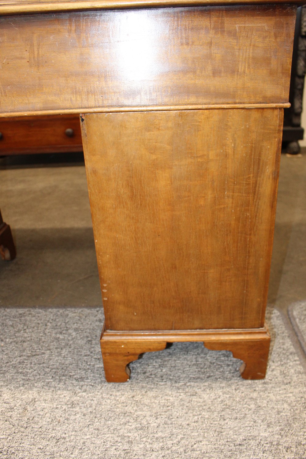 An Edwardian mahogany twin pedestal desk, rectangular top with a tooled leather inset, - Image 7 of 12