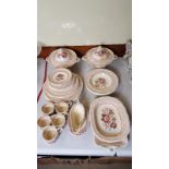 A quantity of Mason's ironstone 'Paynsley' tea and dinnerware