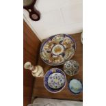 A quantity of Oriental ceramics to include a large Imari patterned charger