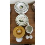 A quantity of Portmeirion 'Botanic Garden' dinnerware