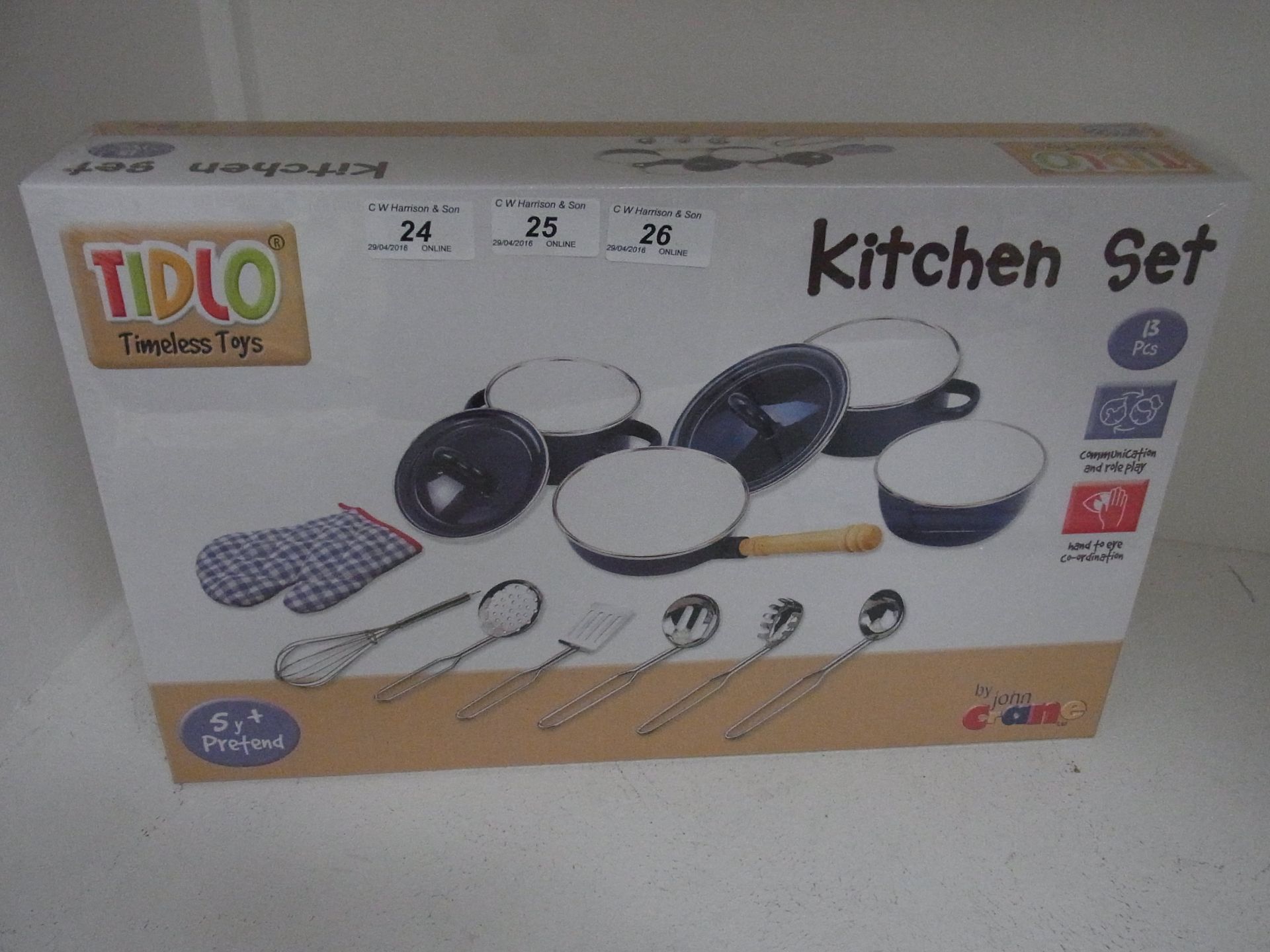 2 x Tidlo Timeless Toys kitchen set [boxed] - for 5 years +