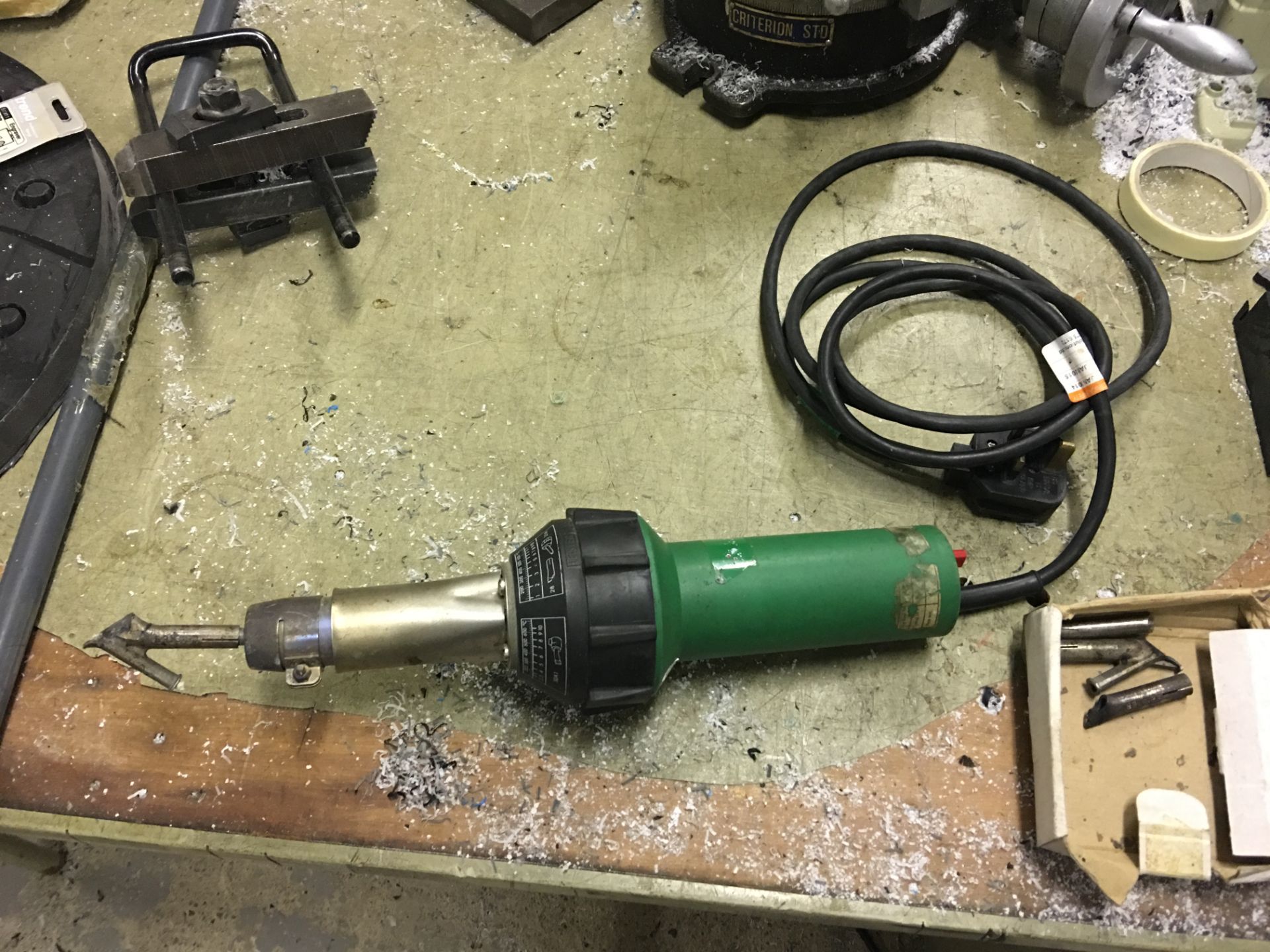 Triac plastic welding gun and attachments