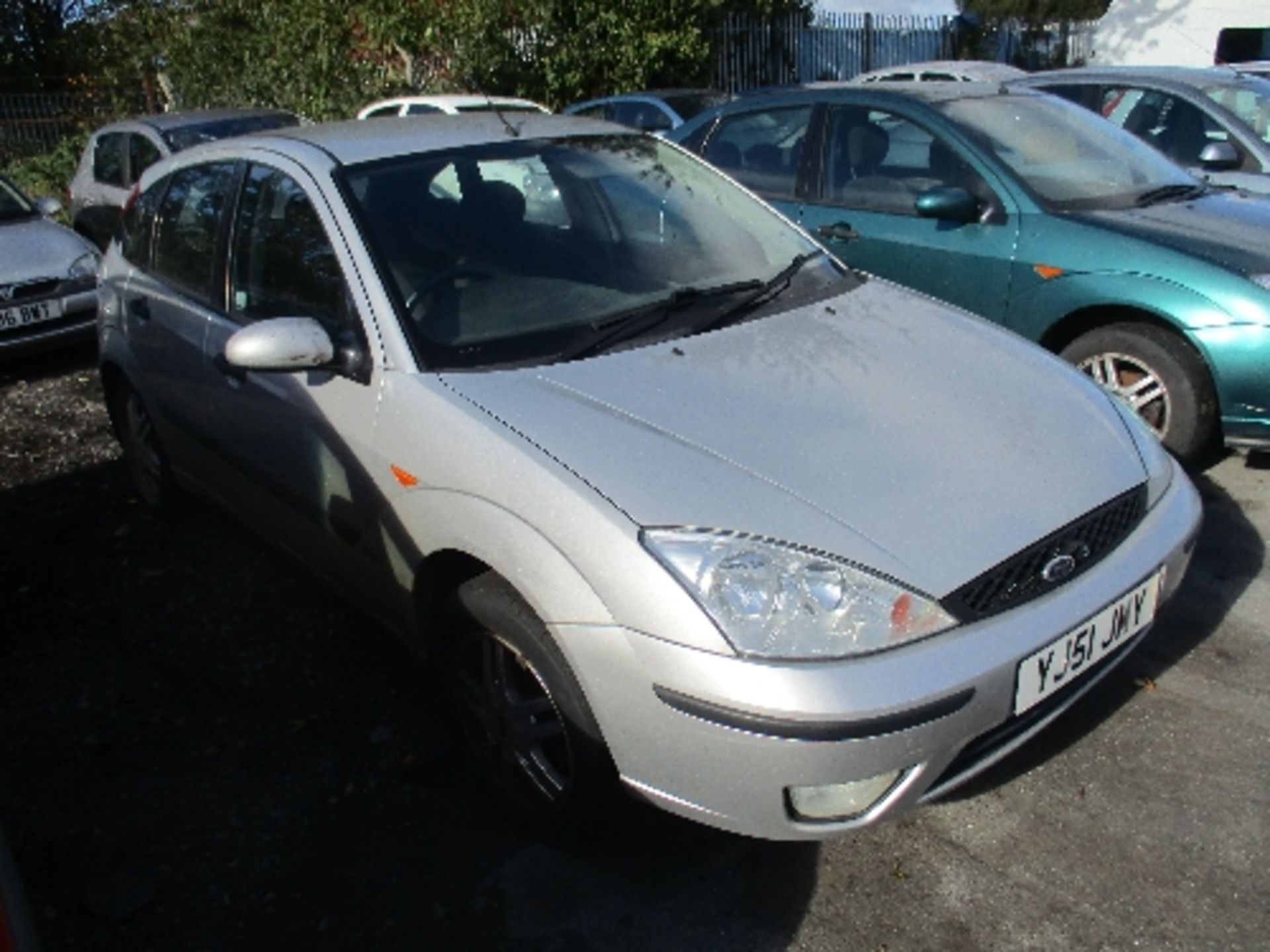 FORD FOCUS ZETEC 1.8L 5 DOOR HATCHBACK - petrol - silver Reg No YJ51 JMY Rec Mil 120,870+as at 22. - Image 3 of 3