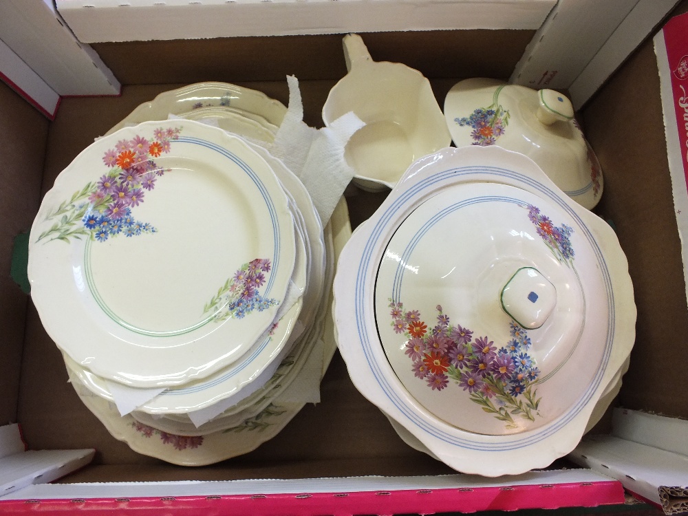 A 1930's pottery floral dinner set