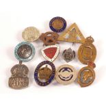 A quantity of badges, WWI and WWII old contemptible lapel 1914, 1915,