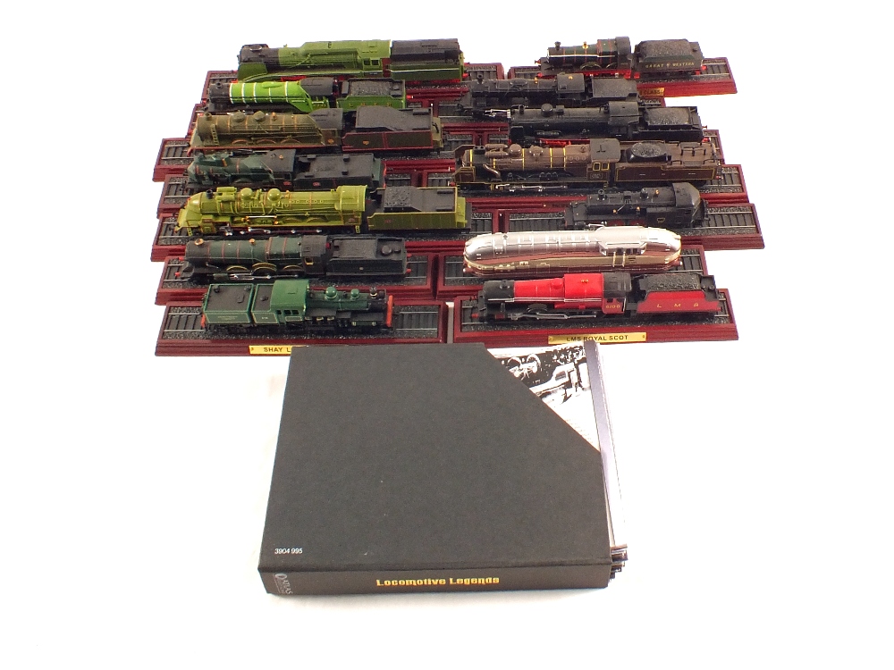 Various static steam loco's (three boxes)
