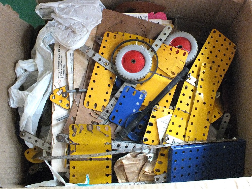 A large quantity of Meccano, boxes include 3A, 6A, 3, 6, 2, three motorised, - Image 8 of 9