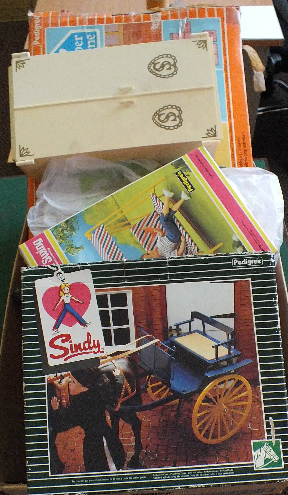 A large quantity of boxed Sindy items including kitchen gift set, shower, - Image 2 of 3