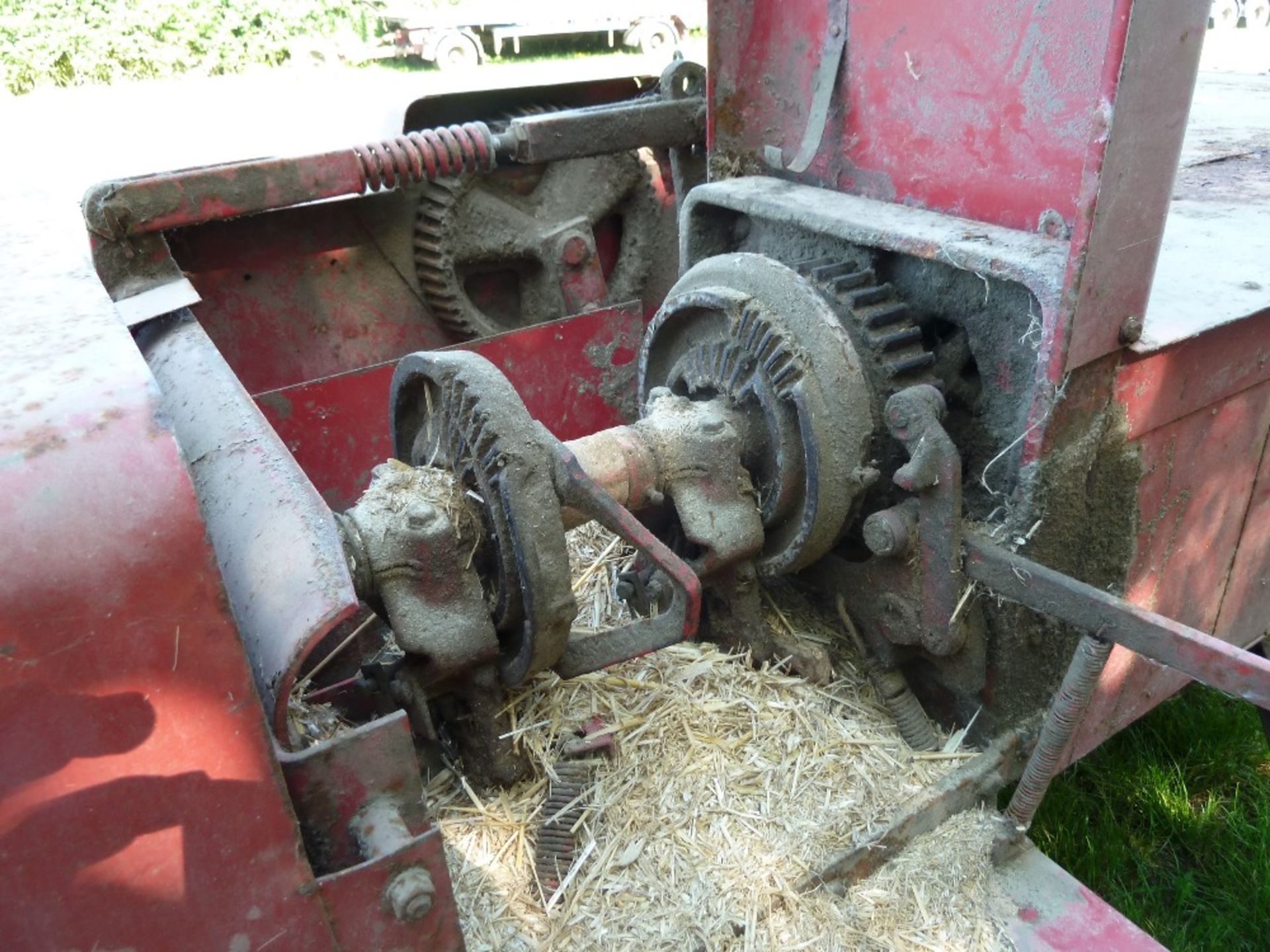 International 440 conventional baler, always stored in dry, serial 00300 56B. Stored near Redisham. - Image 5 of 7