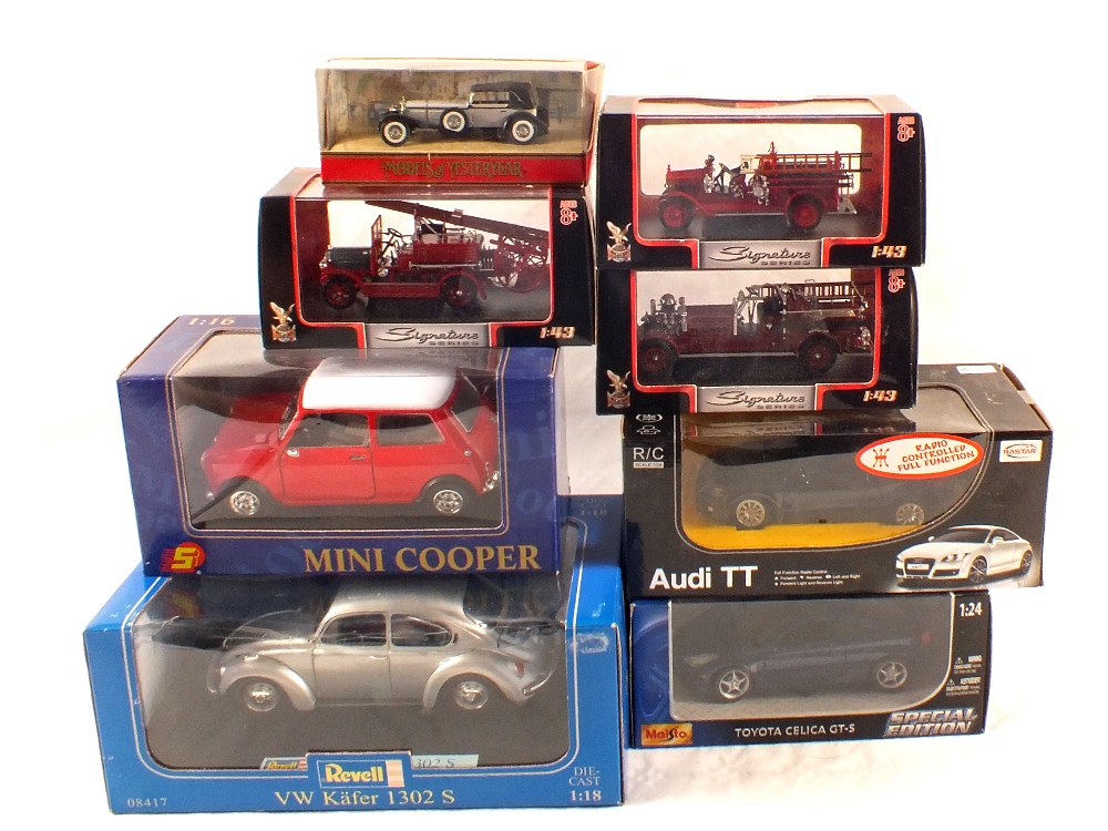 Various boxed models, Maisto,