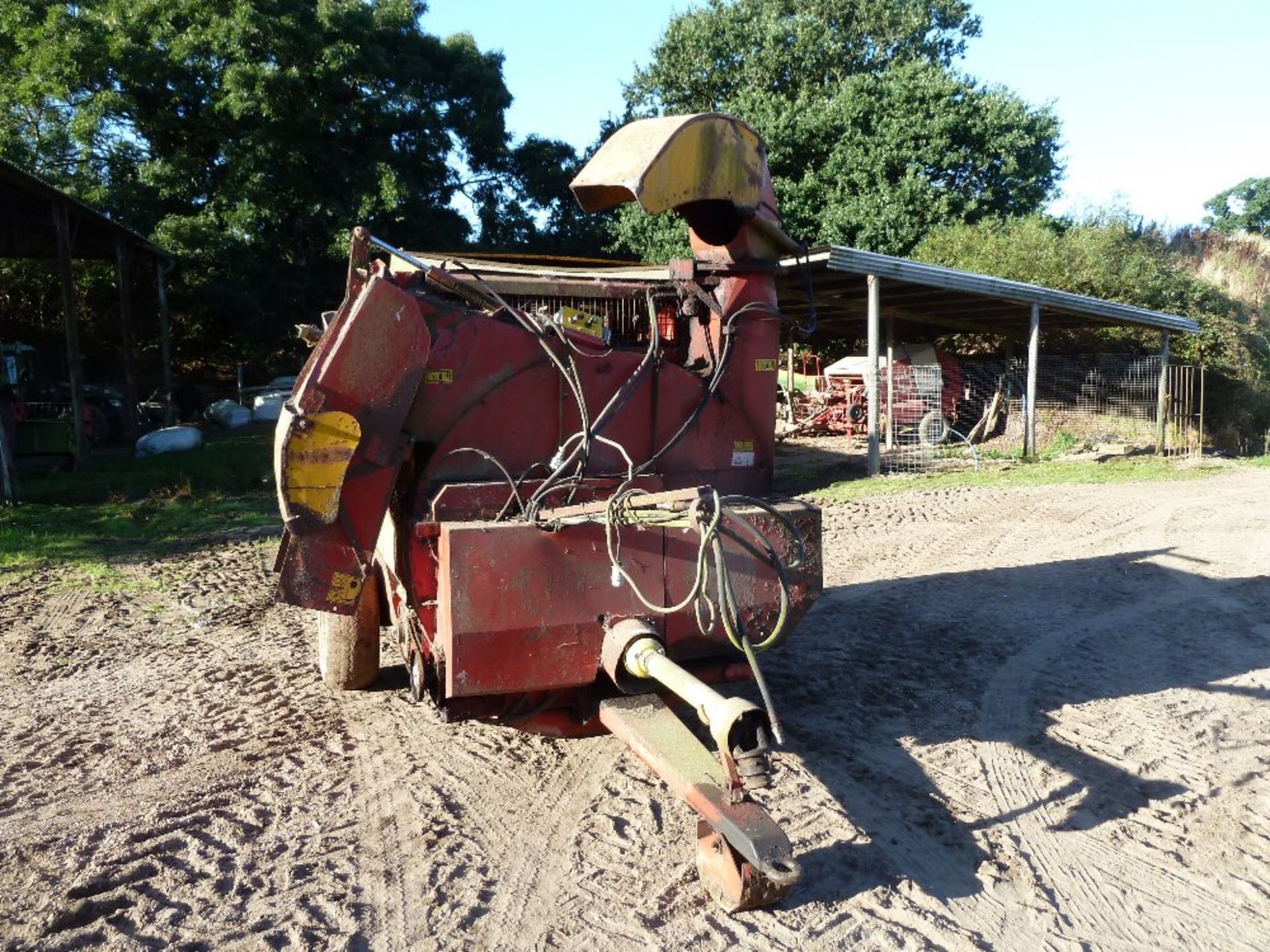 Teagle Tomahawk 8080 bale shredder, twin chute, electronic controls, serial 2941, - Image 5 of 8