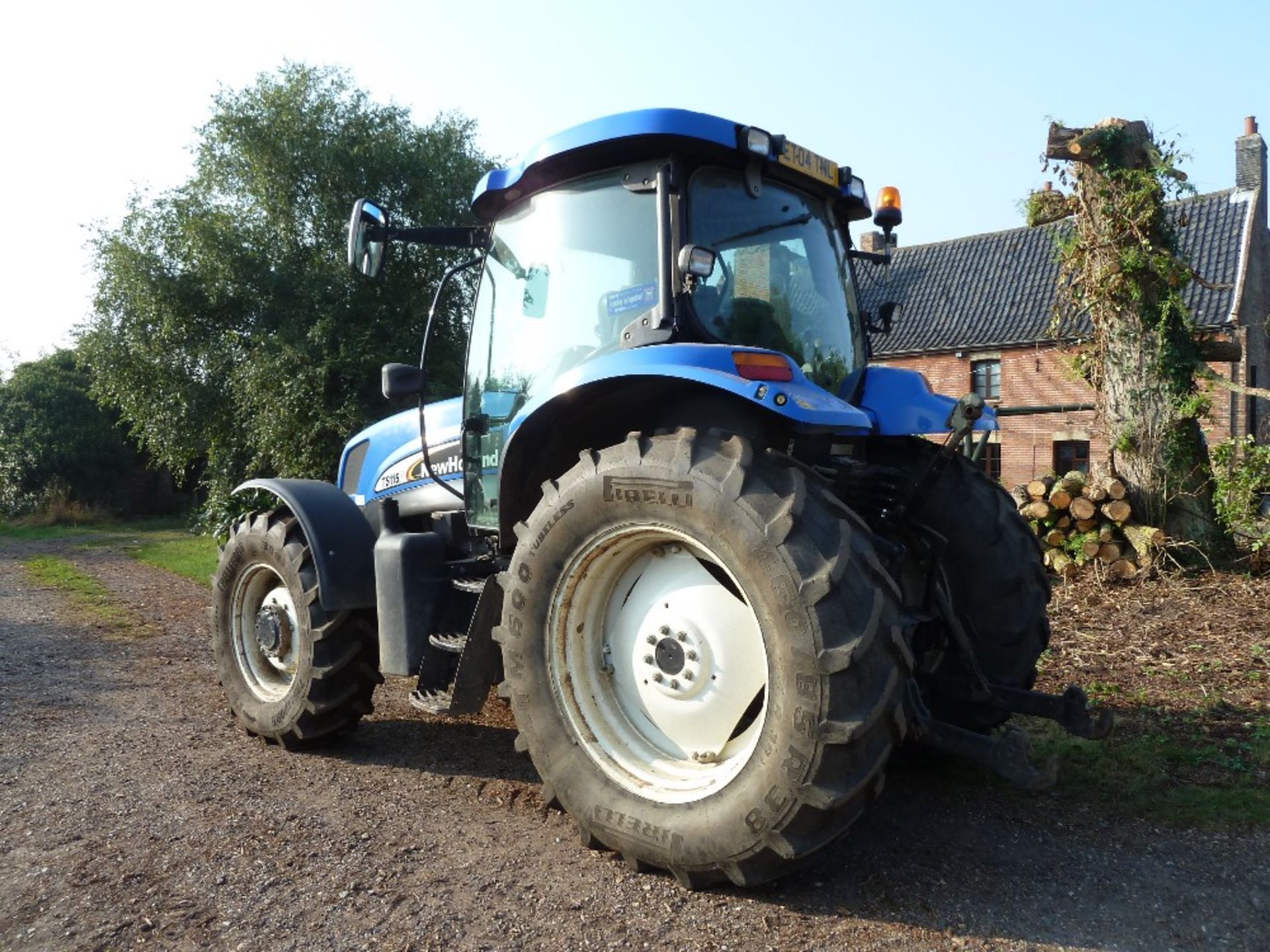 New Holland TS115A, ET04 TNL, front wafer weights x 18 45KG, 3,017 hrs, creeper box 40K, 1 owner, - Image 4 of 10