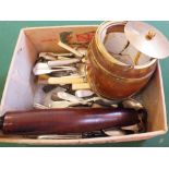 Various horn handled and other cutlery,