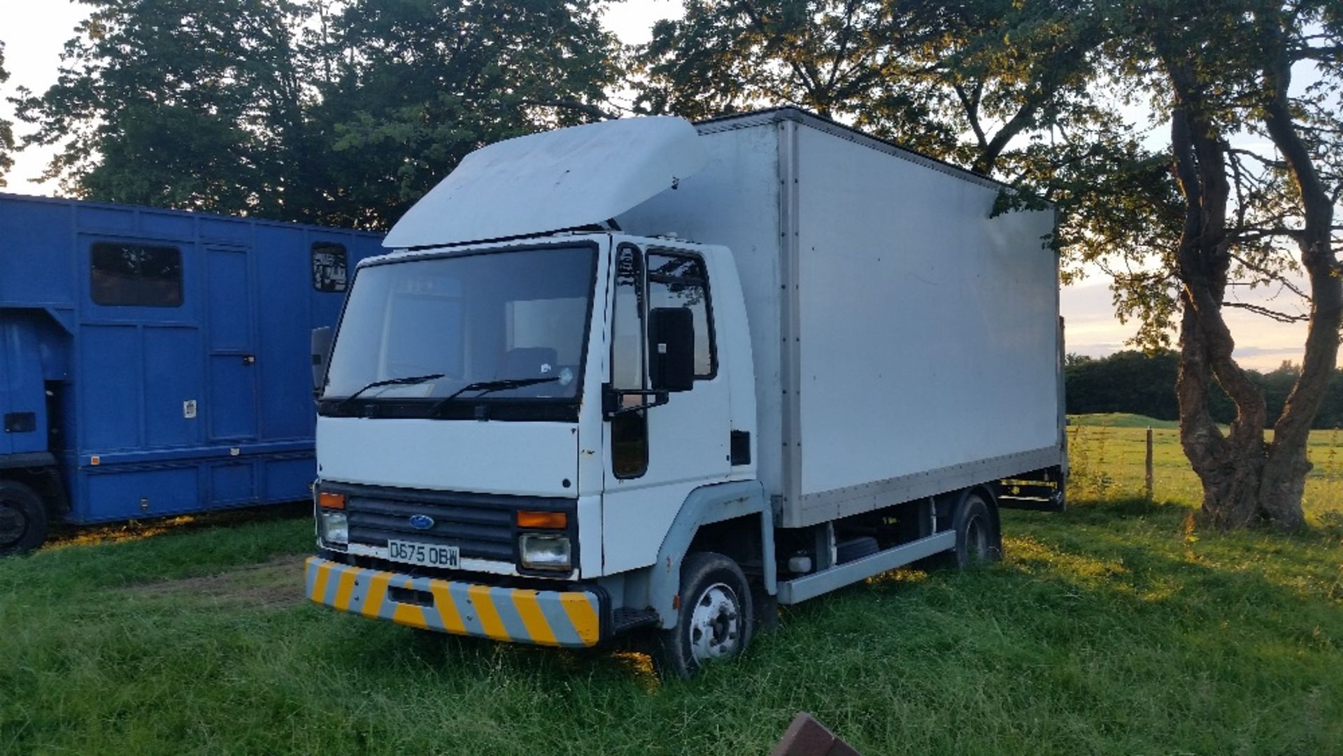 Iveco box lorry c/w taillift, runs and drives, good for year Stored near Hyde End, Great Missenden,