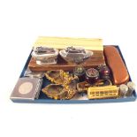 Cigarette table lighters, boxed miniature toy gun set,