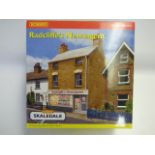 Hornby 00 Gauge Radcliffe's Newsagents