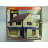 Hornby 00 Gauge D.Bird's Corner Shop